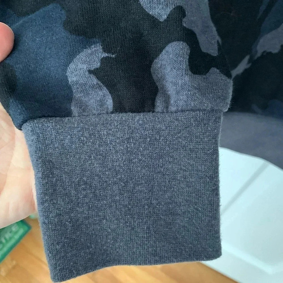 Prana Cozy Up Black and Gray Camo Sweatshirt Size Medium NWT - Picture 6 of 9